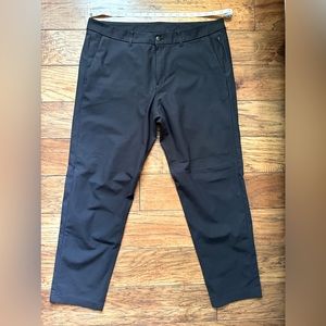 Lululemon Commission Slim 36x30.